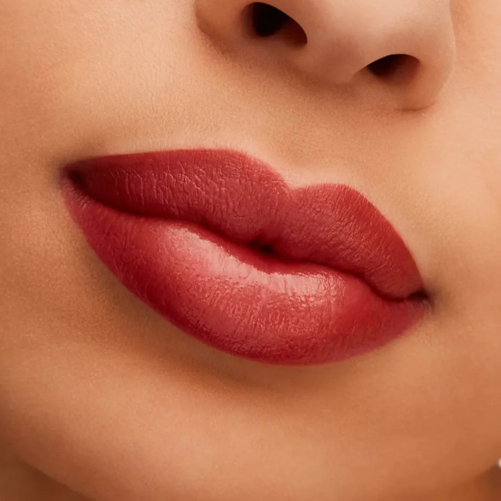 MAC Lustreglass Lipstick Business Casual